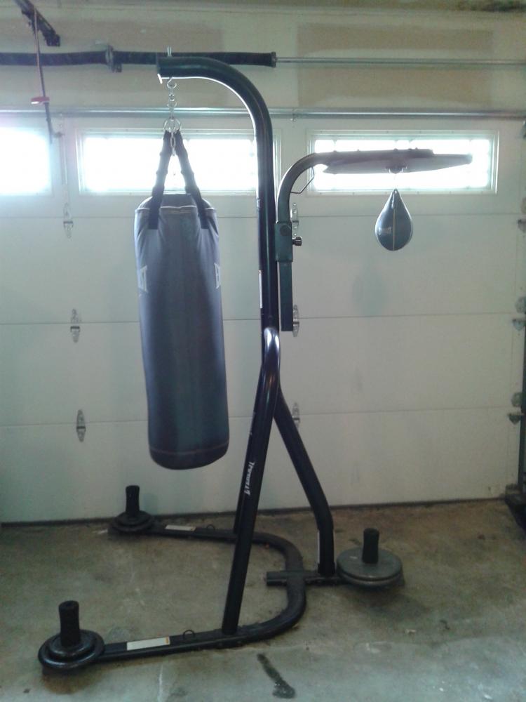 Everlast Dual Station Heavy Bag Stand Review - MMA Life